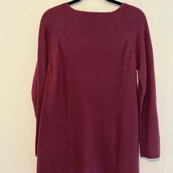 Design History Berry Sweater NWT 27 - Picture 2 of 3